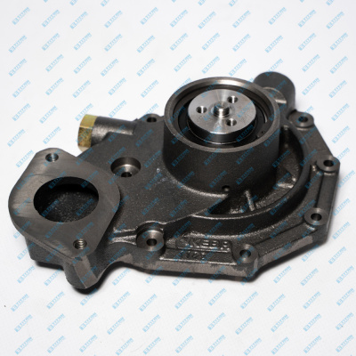 Water Pump John Deere RE546917